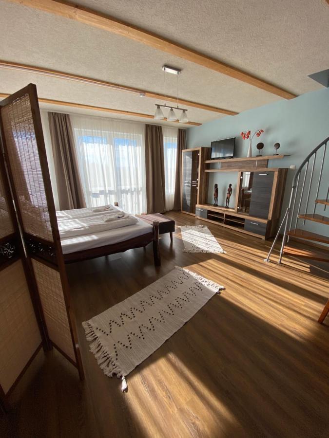 Platan Apartmanhaz Balatongyörök 外观 照片