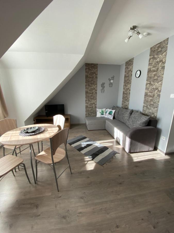 Platan Apartmanhaz Balatongyörök 外观 照片