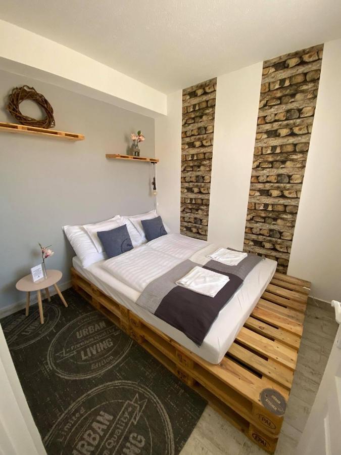 Platan Apartmanhaz Balatongyörök 外观 照片