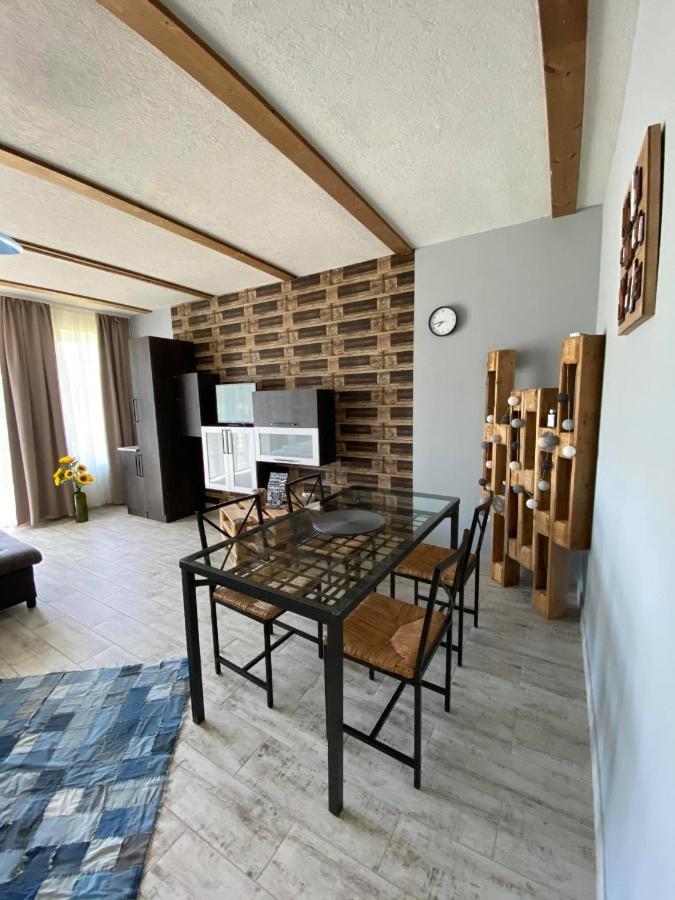 Platan Apartmanhaz Balatongyörök 外观 照片