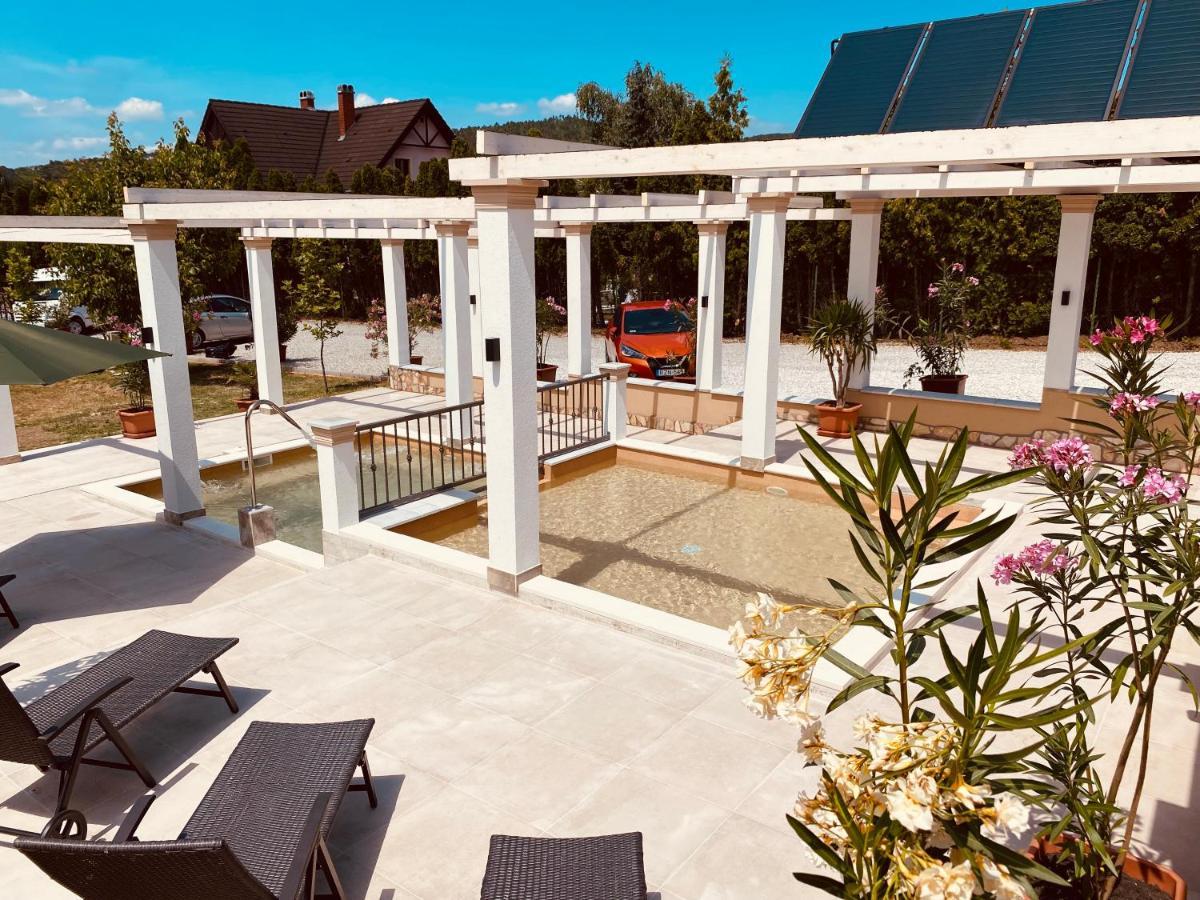 Platan Apartmanhaz Balatongyörök 外观 照片