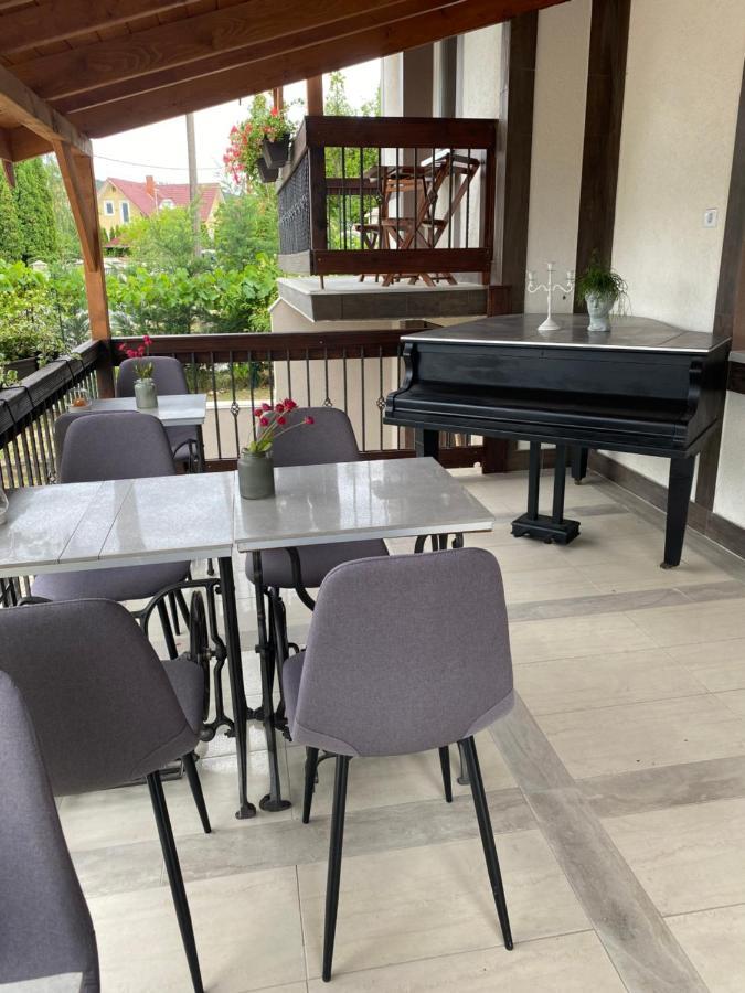 Platan Apartmanhaz Balatongyörök 外观 照片