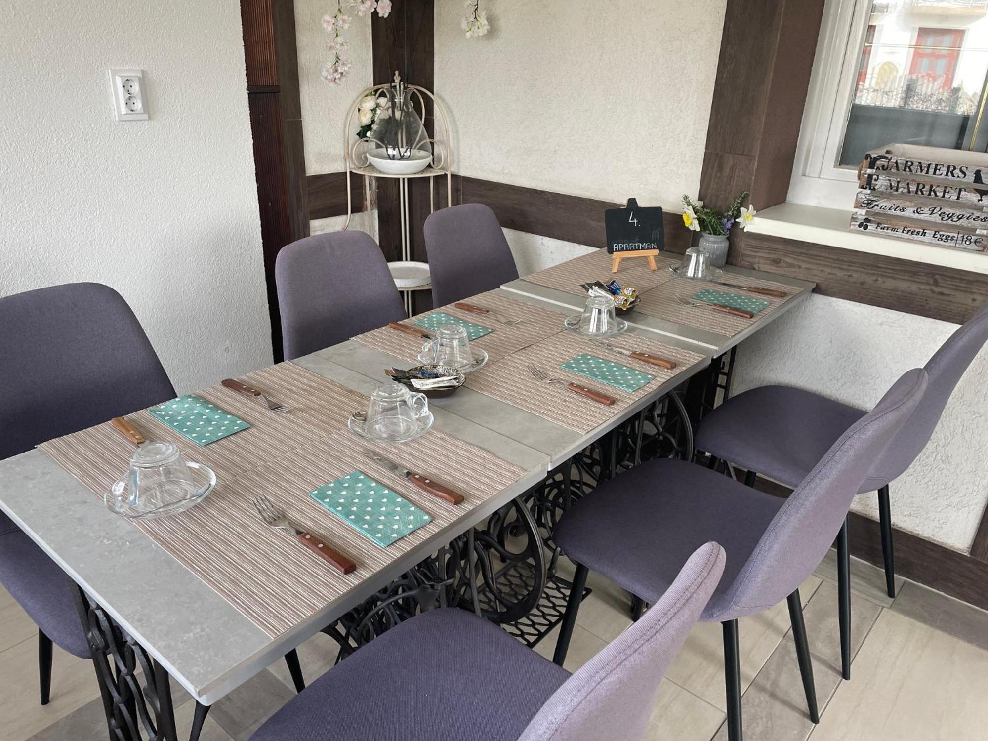Platan Apartmanhaz Balatongyörök 外观 照片